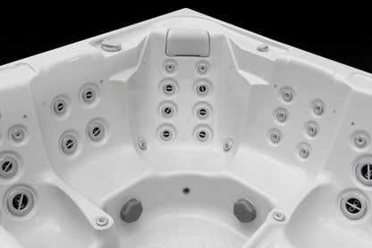 Elite Hot Tub